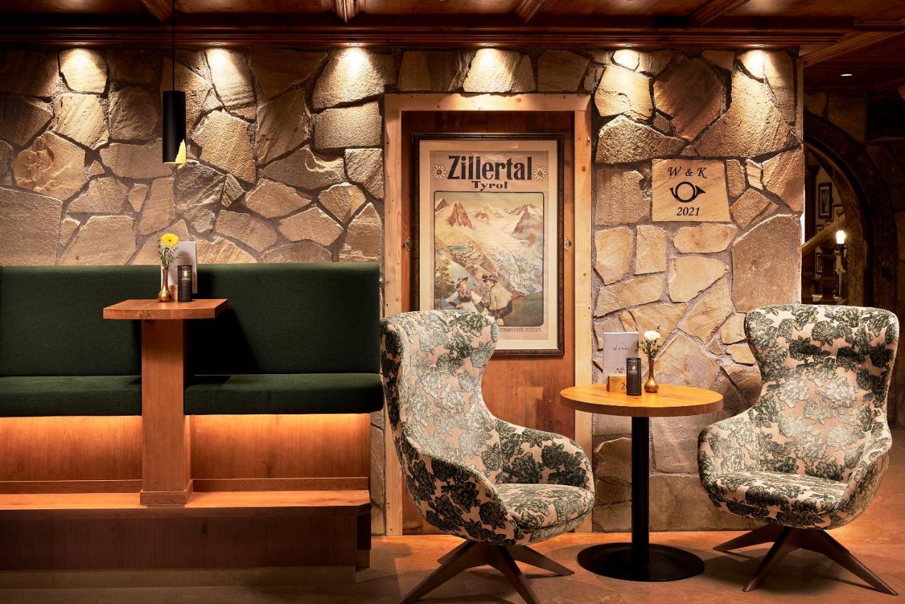 Neue Post Hotel 4*
